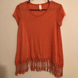 No Boundaries coral top with fringe!